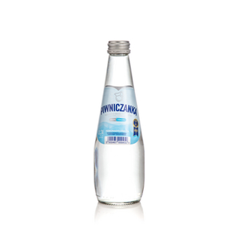 Piwniczanka niskonasycona CO2 0,3L (zgrzewka 9 szt.)